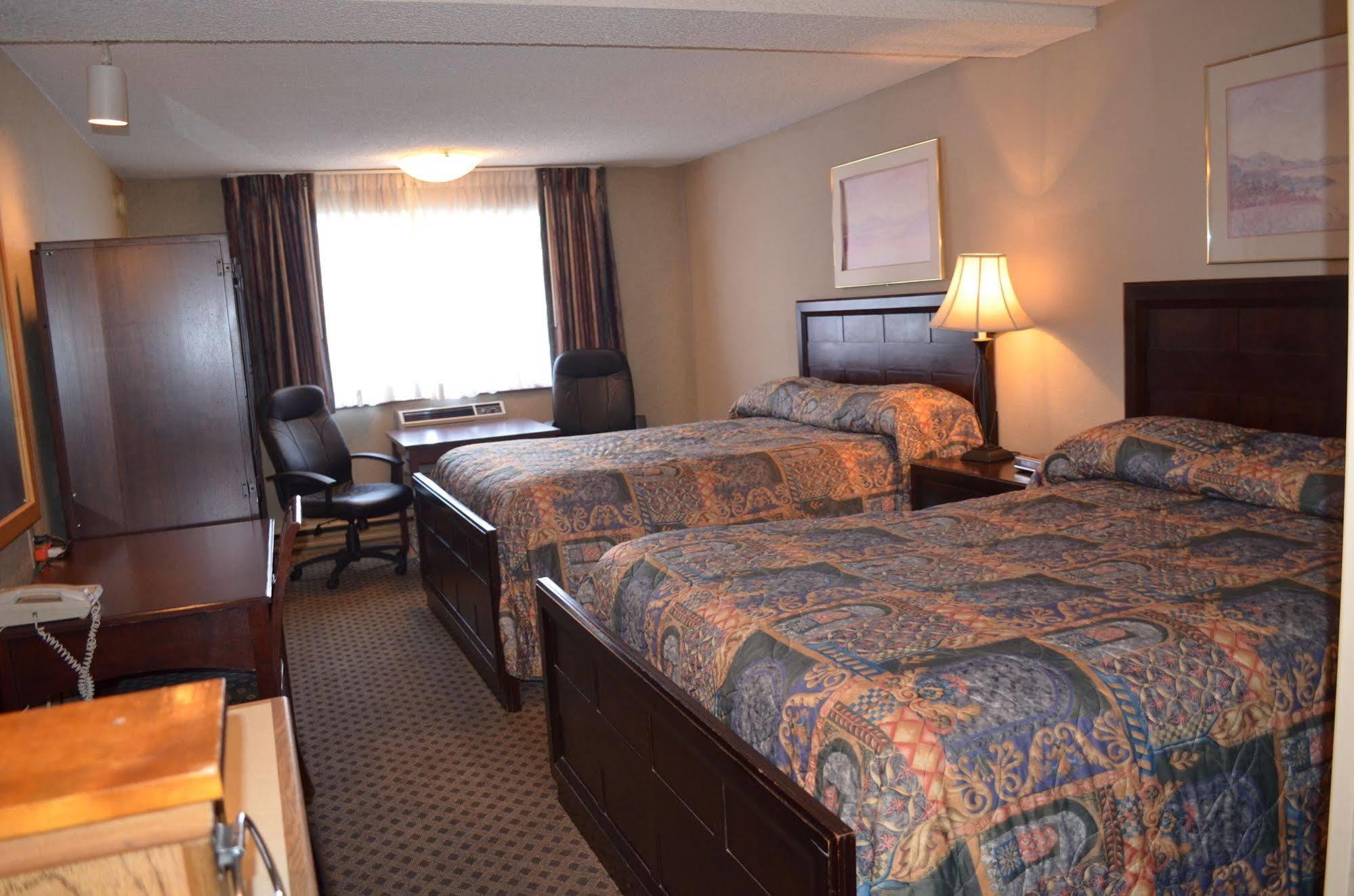 Nampa Inn & Suites Esterno foto